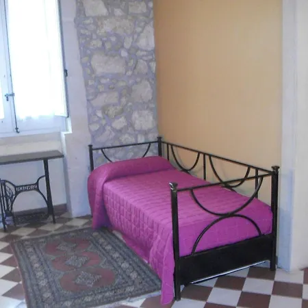 Lakkios Charming And Bed and Breakfast 3*