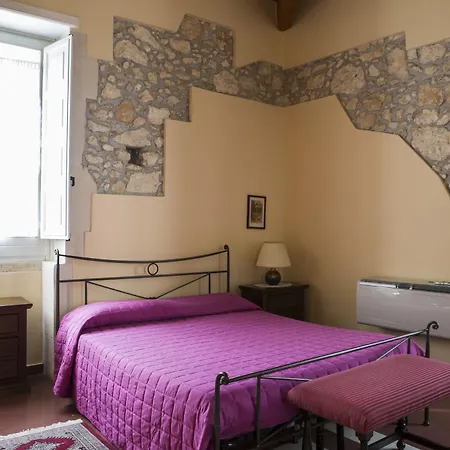 Lakkios Charming And Bed and Breakfast 3*
