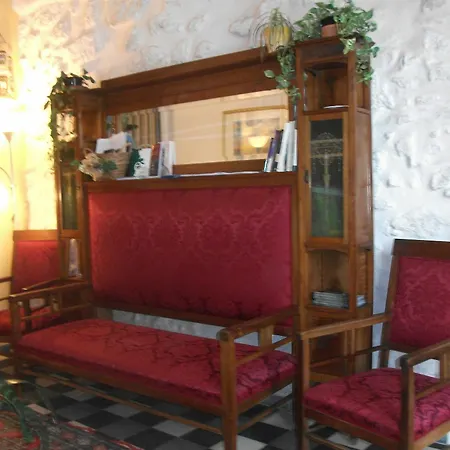 Lakkios Charming And Bed and Breakfast 3*