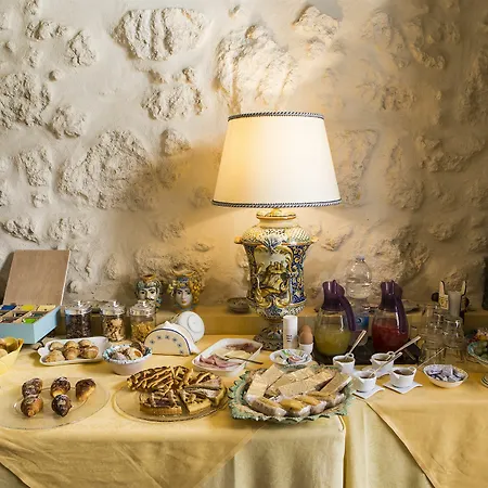 Bed and Breakfast Lakkios Charming And