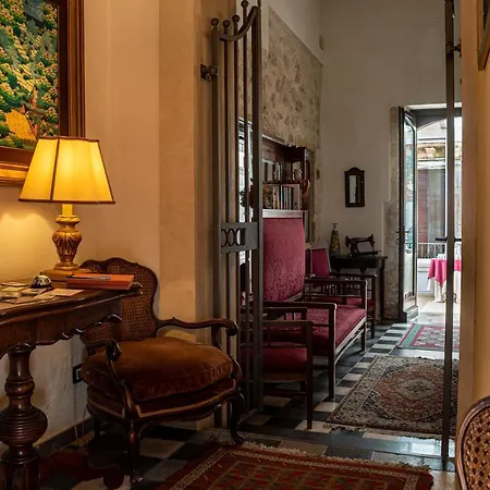 Lakkios Charming And Bed and Breakfast 3*